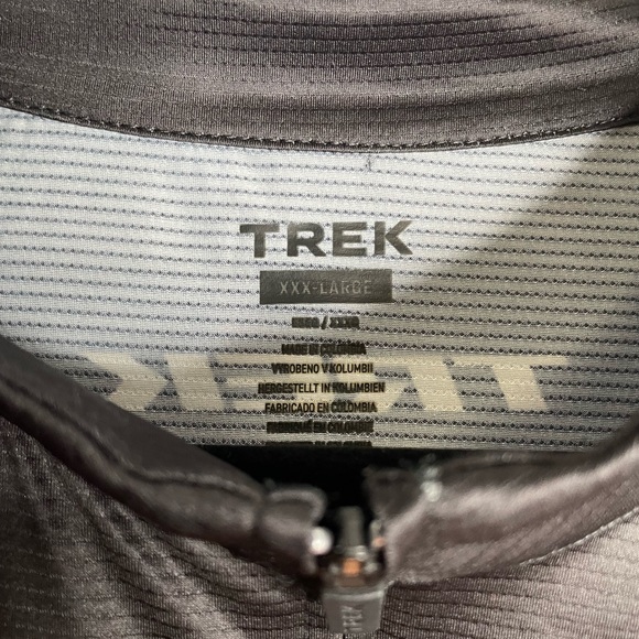 Trek‎ cycling top with pockets- pride colors size XXL - Picture 2 of 6